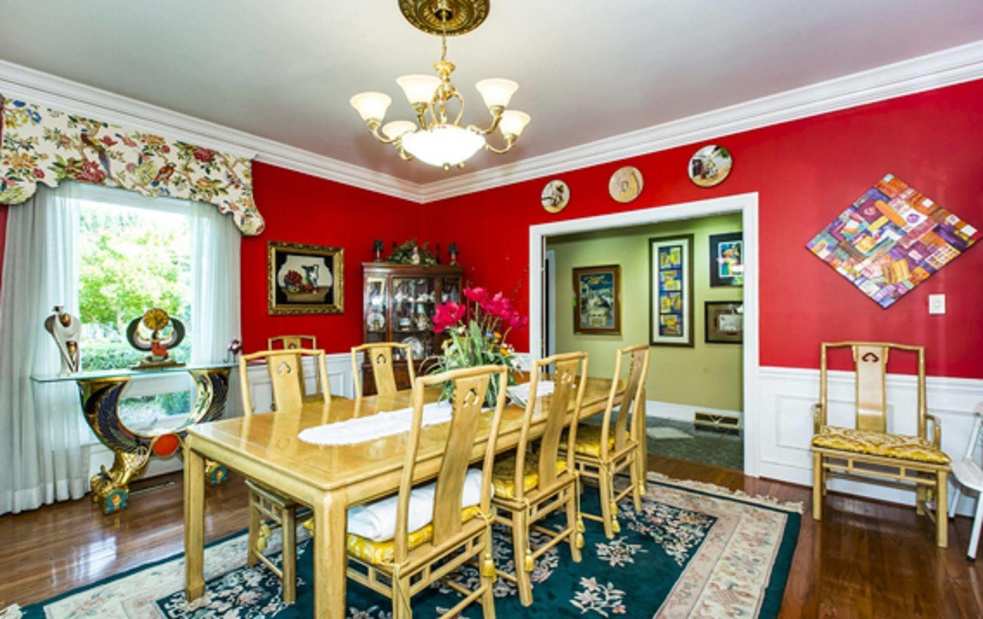 Matthews Manor Bed & Breakfast Ngoại thất bức ảnh